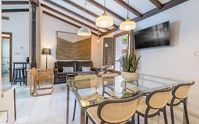 BnS Dauro Suites